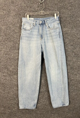 H&M Loose Ample Blue Light Wash Jeans Mens 29 100% Cotton Mid Rise Denim